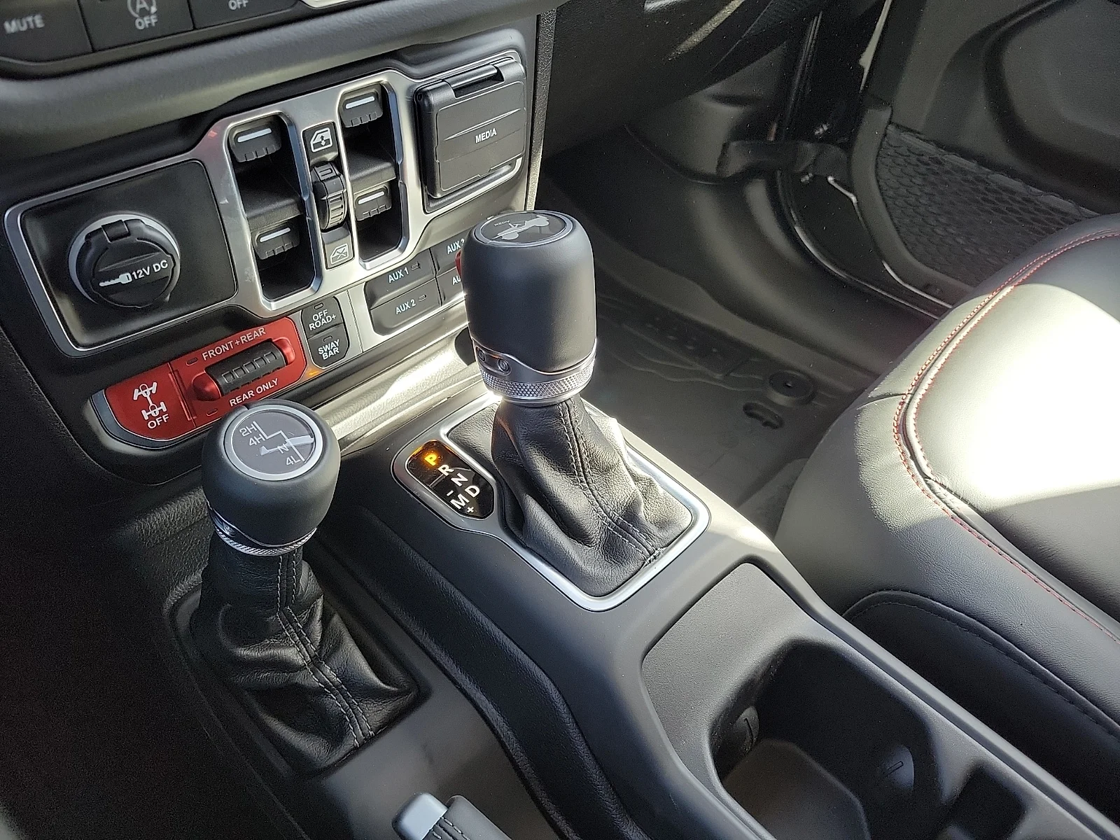New 2026 Black Jeep 4-DOOR RUBICON image 18