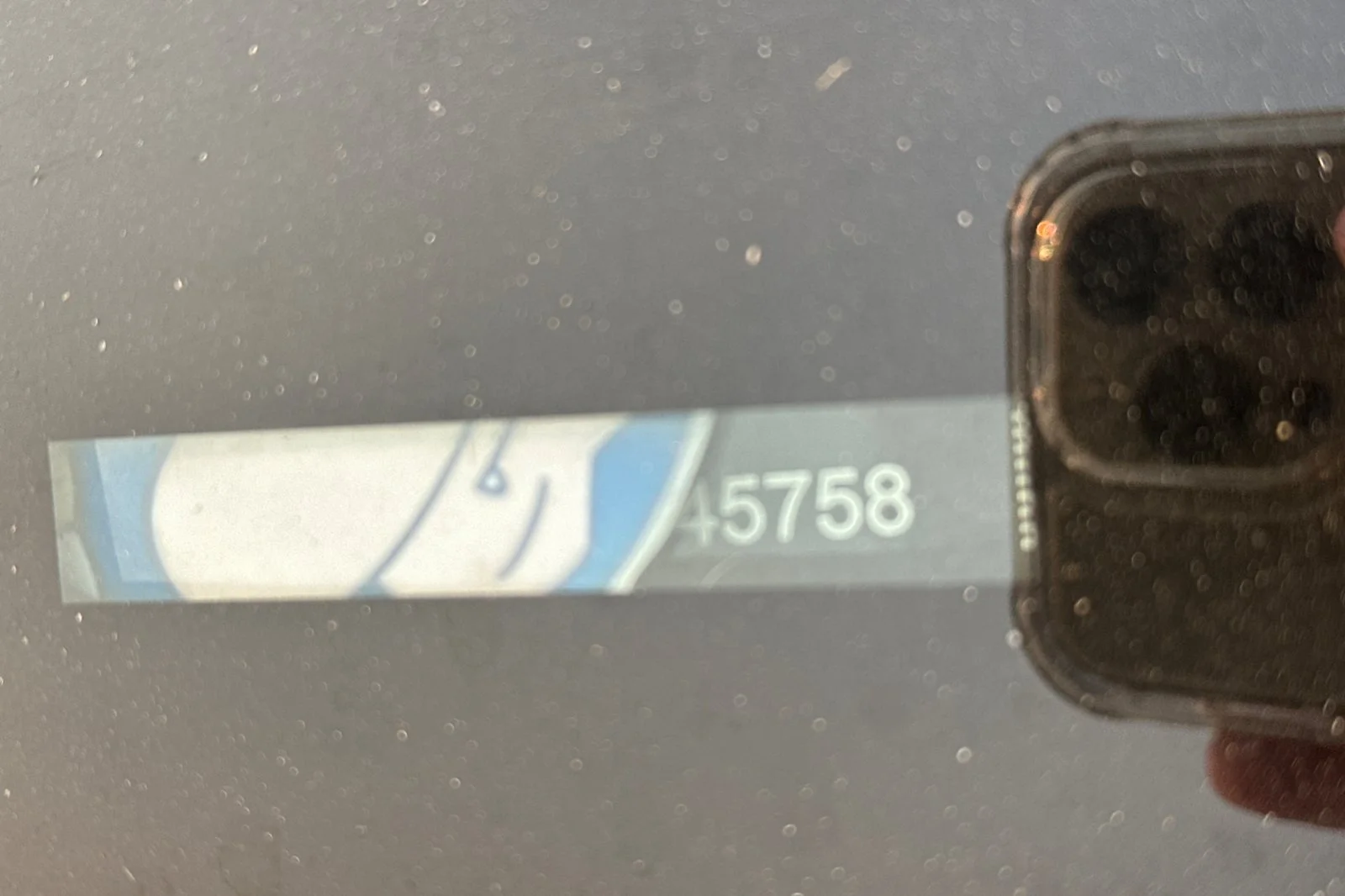 Used 2017 Alpine White Jeep Latitude image 3
