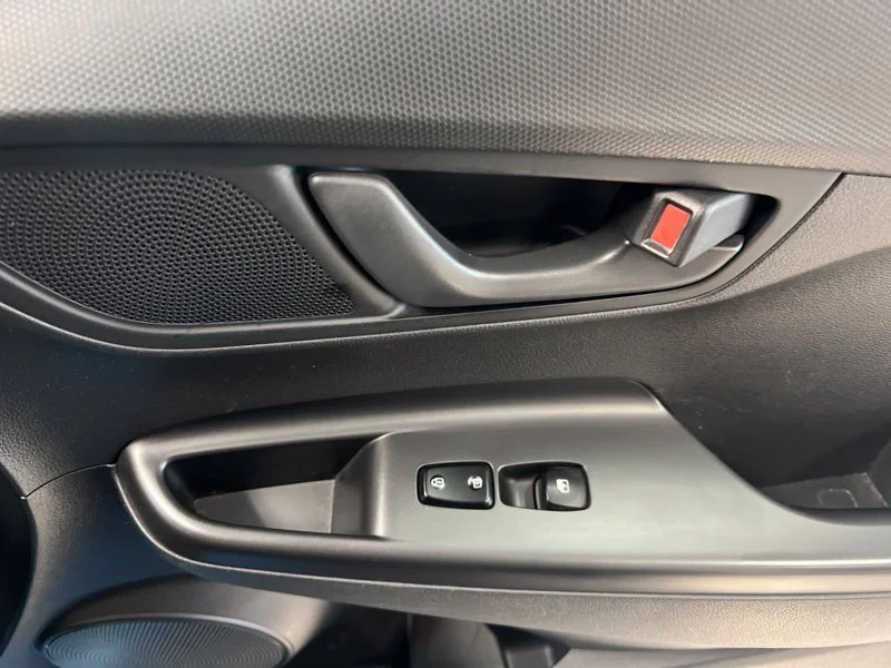 Used 2018 Blue Hyundai SEL image 14
