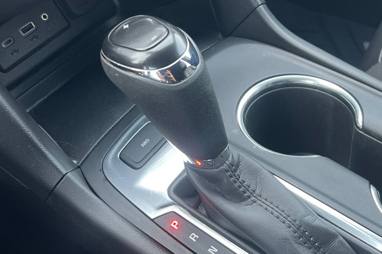 Used 2020 Mosaic Black Metallic Chevrolet LT image 22