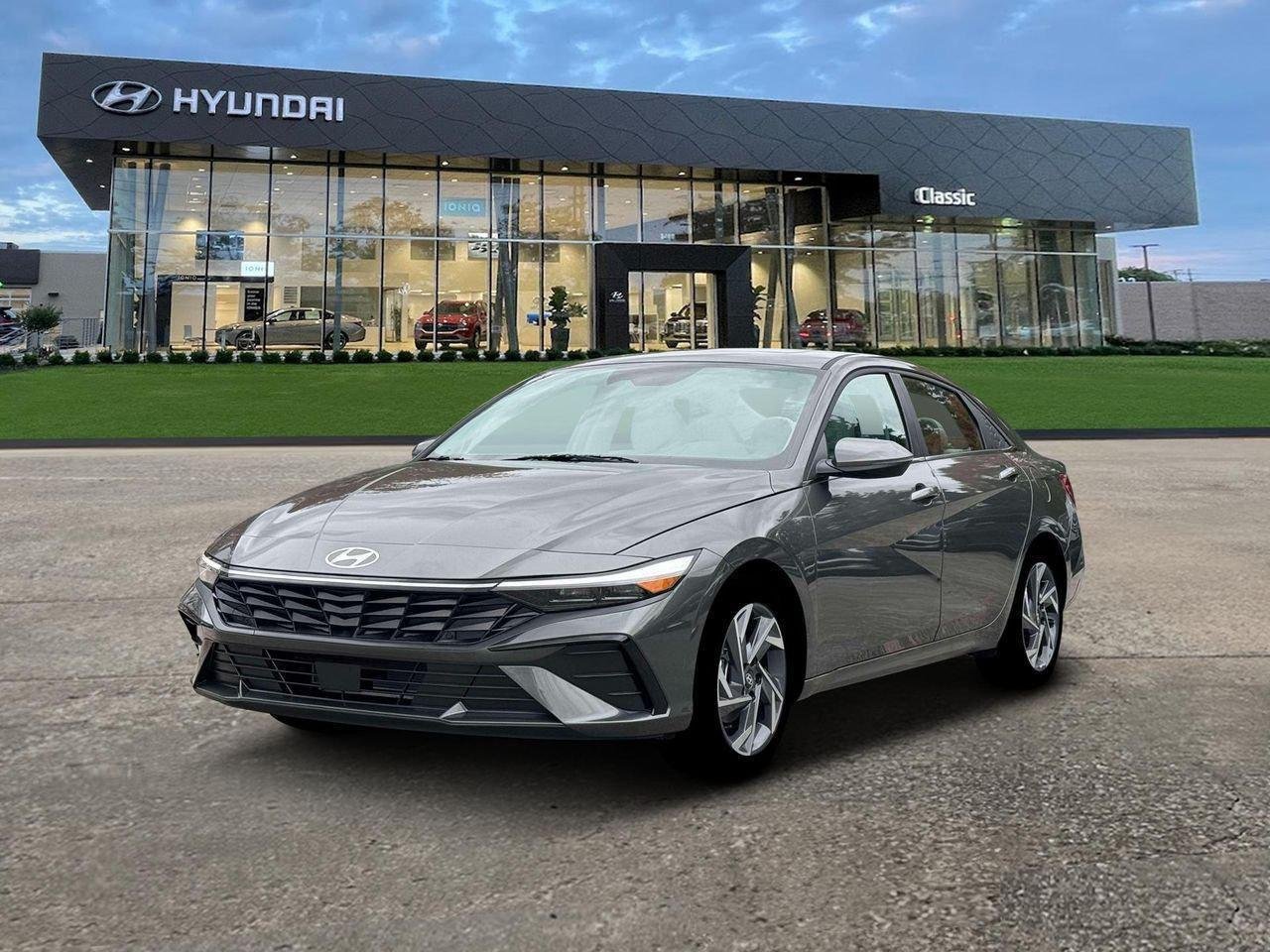 Amazon Gray Pearl 2026 Hyundai Elantra Limited FWD Sedan Front-Wheel Drive Continuously Variable Transmission