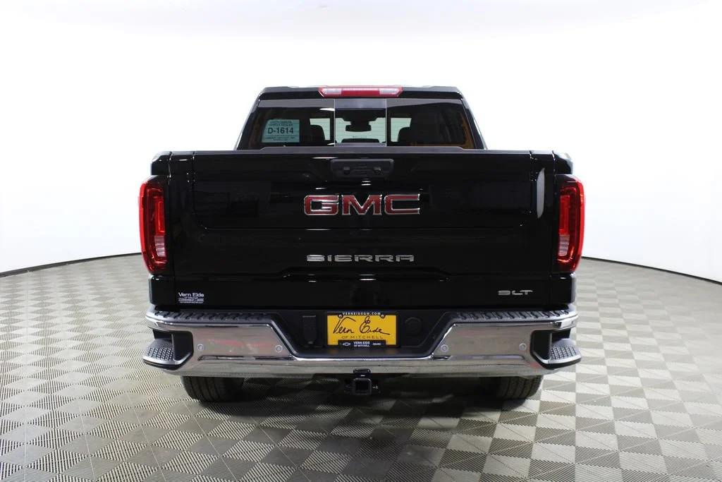 2026 GMC Sierra 1500 SLT - Photo 6