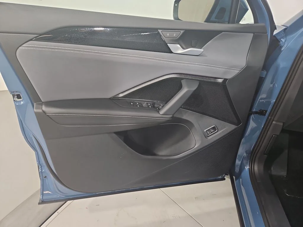 New 2026 Blue Volkswagen 2.0T SE image 10