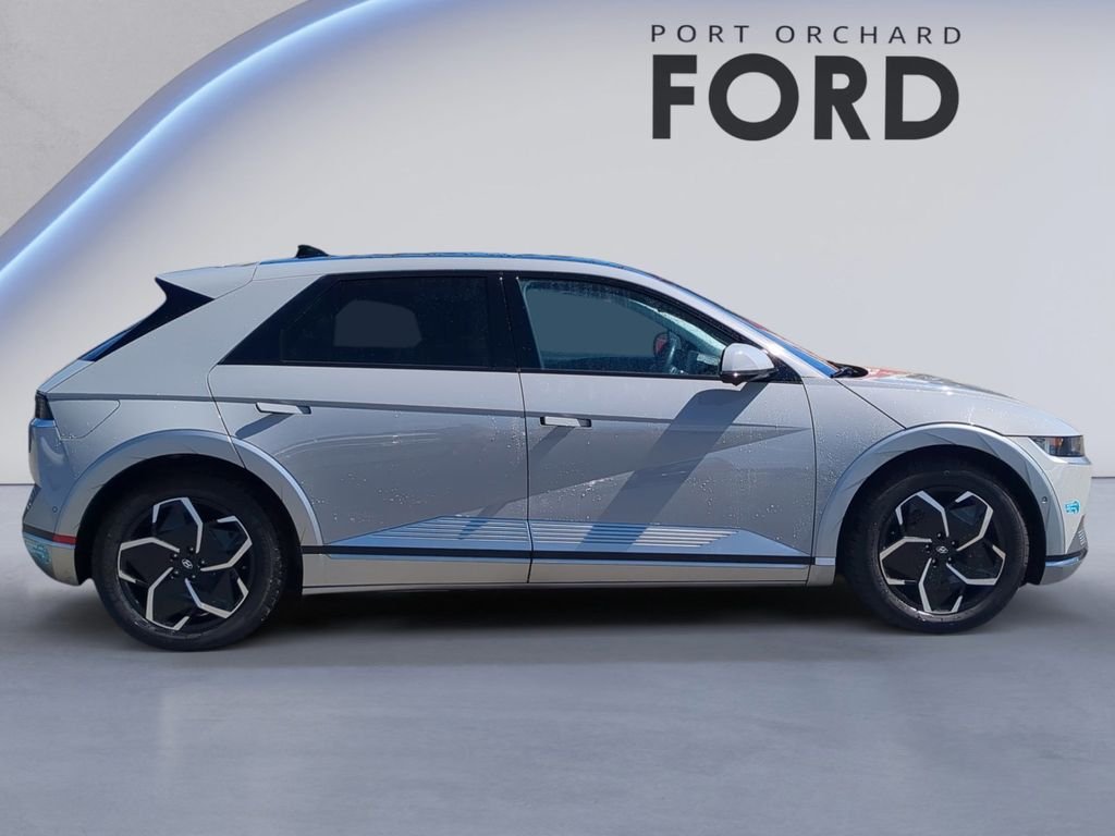 Used 2024 Gray Hyundai Limited image 8