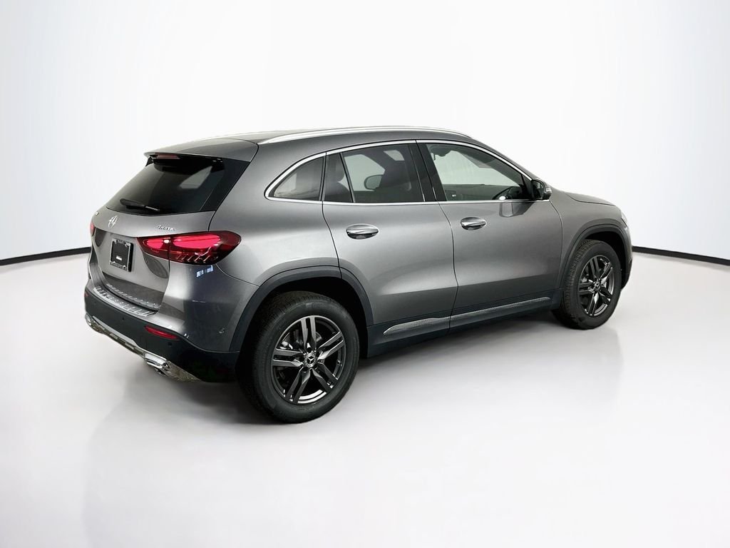 New 2026 Mountain Grey Metallic Mercedes-Benz GLA 250 image 6