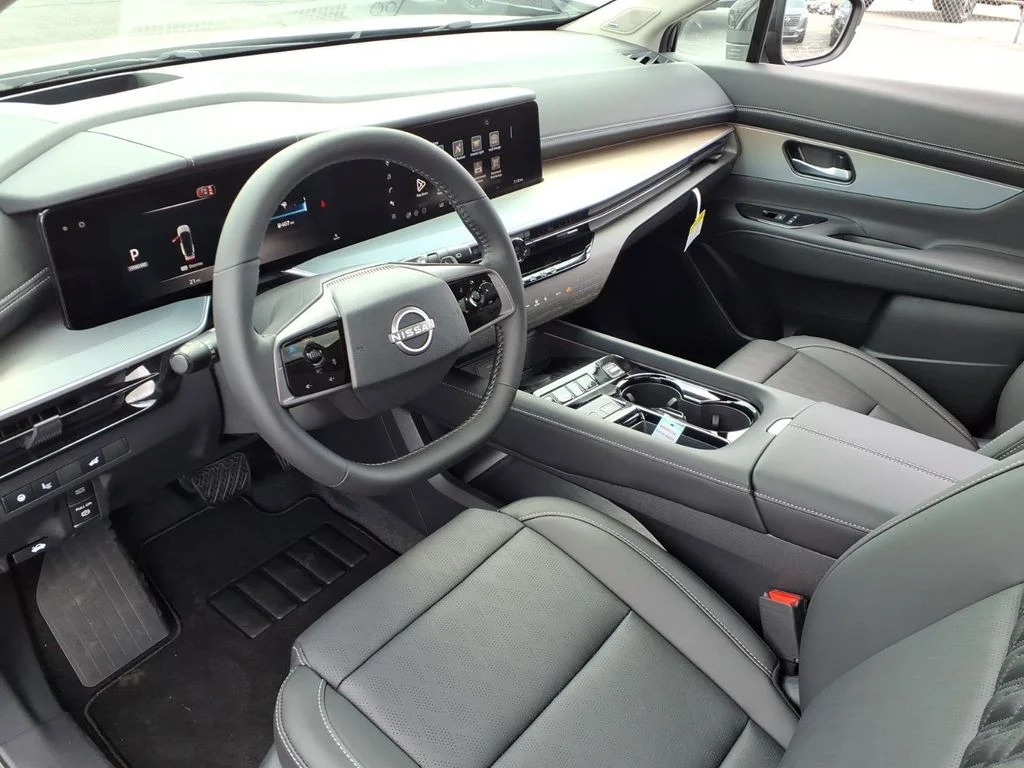 New 2026 Super Black Nissan Platinum image 20
