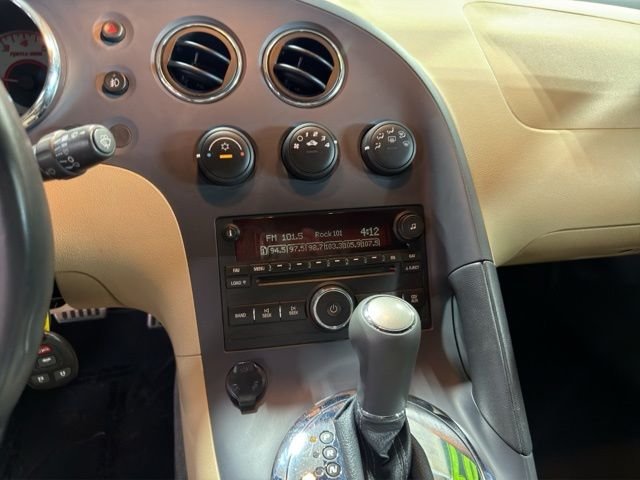 Used 2007 Red Pontiac Base image 3
