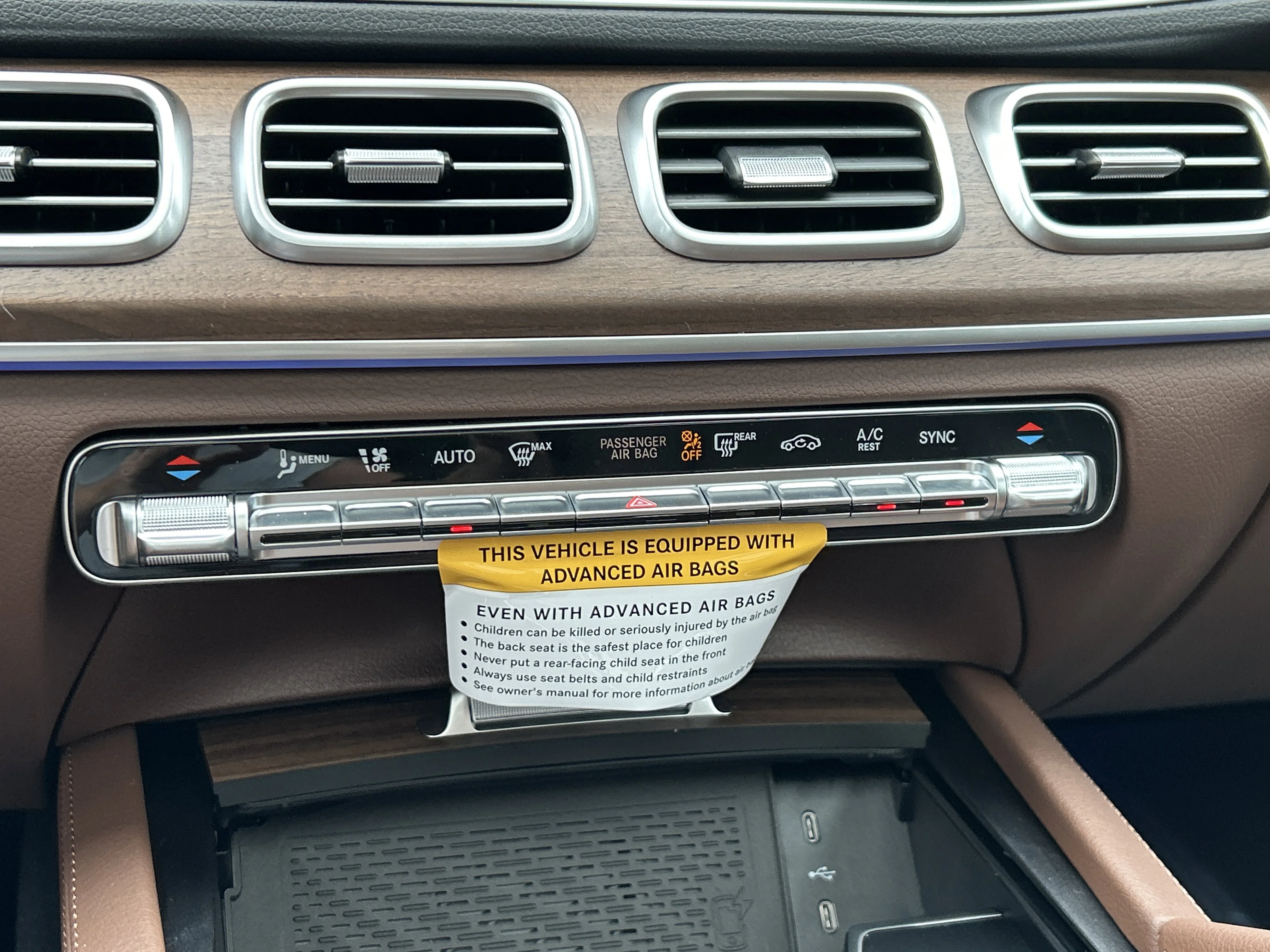 New 2026 Obsidian Black Metallic Mercedes-Benz GLE 350 4MATIC® SUV image 29