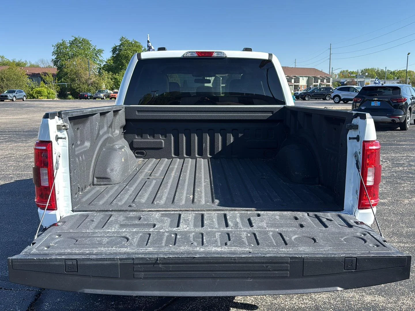 Used 2023 Oxford White Ford XLT image 14