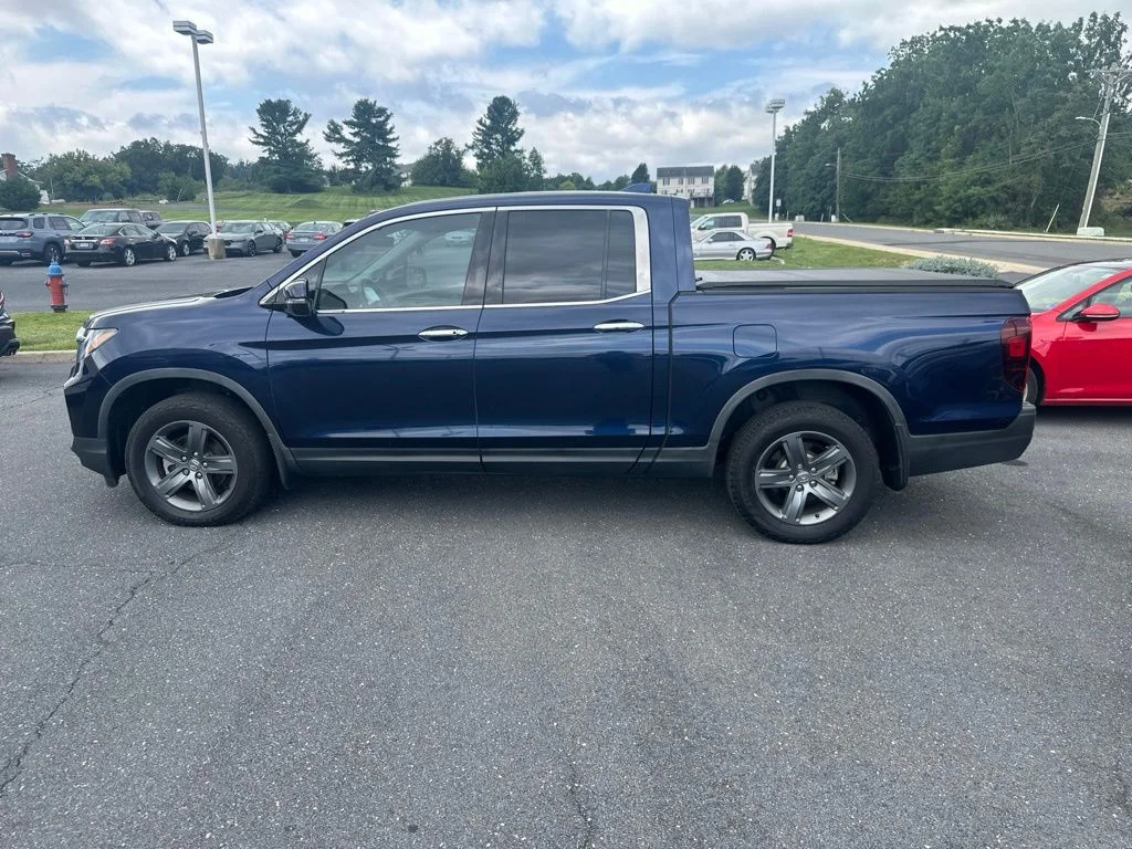 Used 2023 Obsidian Blue Pearl Honda RTL-E image 8
