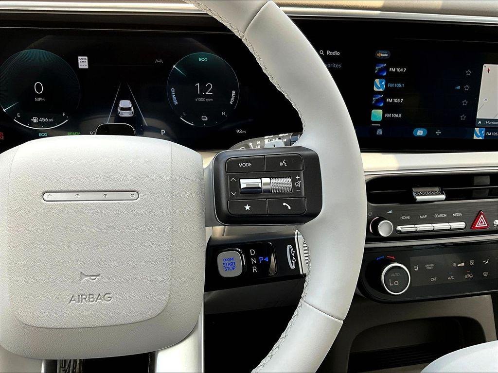 New 2026 Black Hyundai SEL 8P image 19