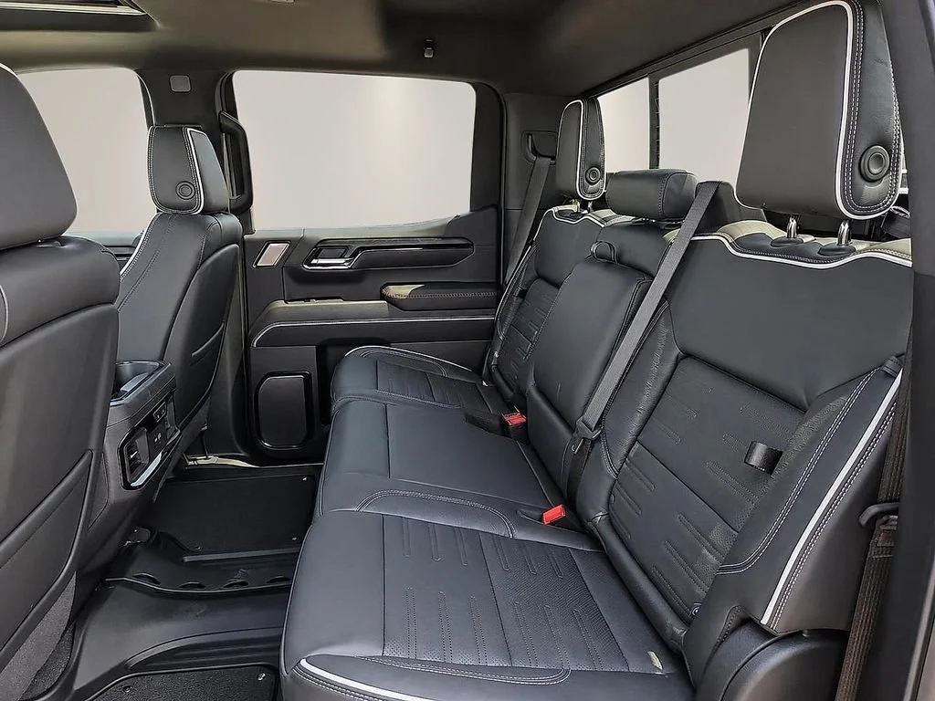 2026 GMC Sierra 1500 AT4X - Photo 12