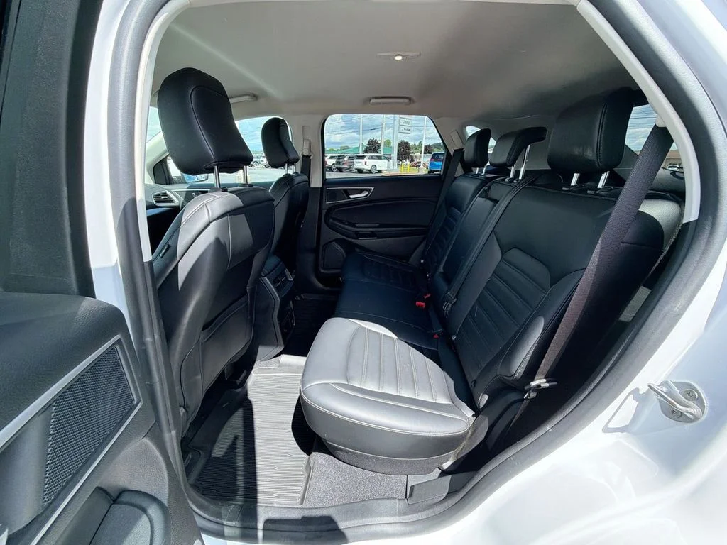 Used 2024 White Ford SEL image 28