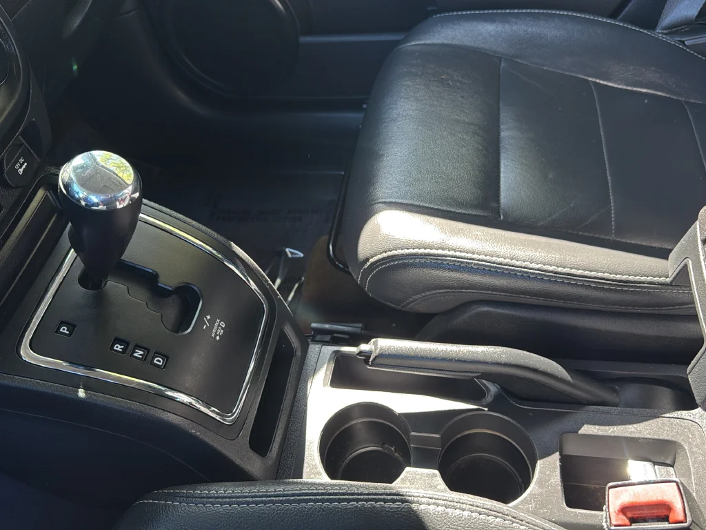 Used 2016 Gray Jeep Latitude image 19