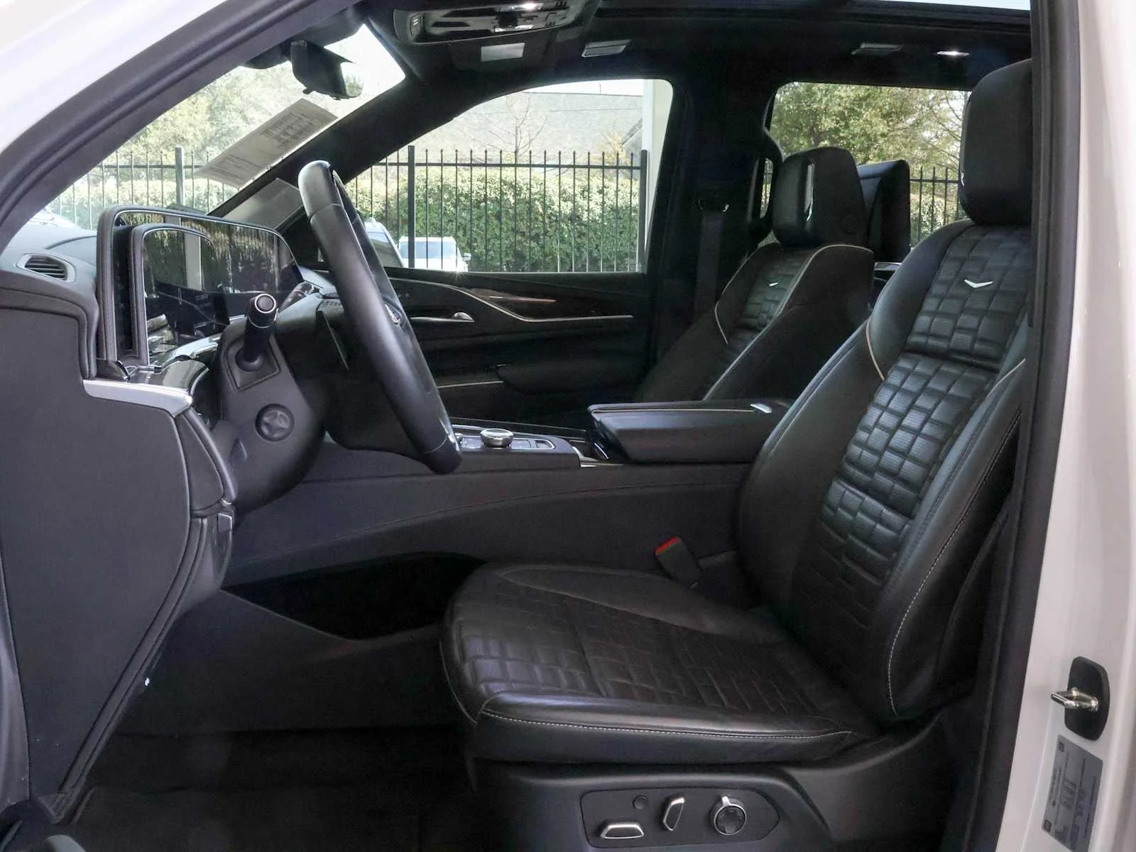 2023 Cadillac Escalade Premium Luxury Platinum - Photo 9