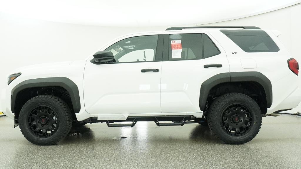 New 2026 Ice Cap Toyota SR5 image 2