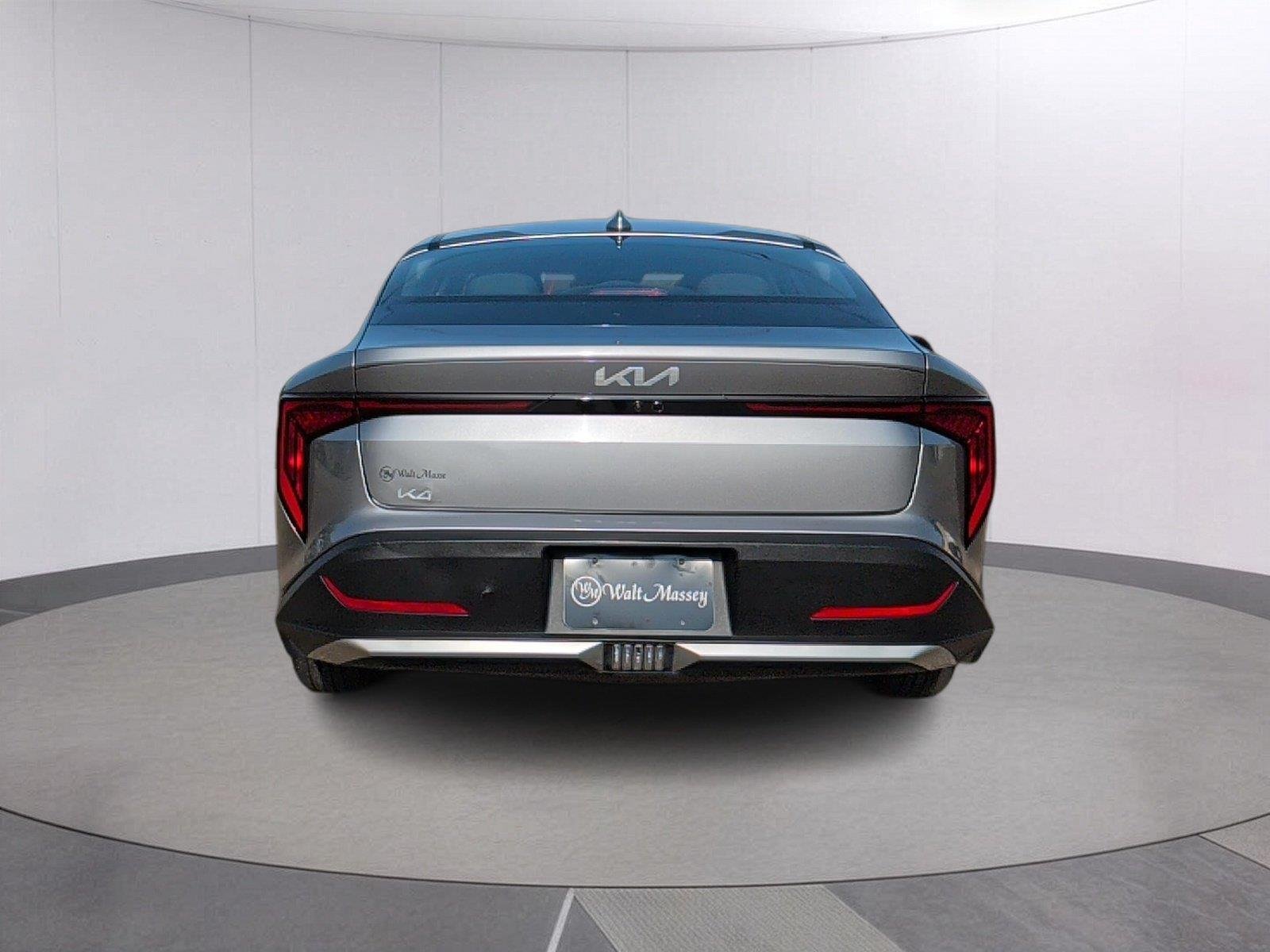 Used 2025 Steel Gray Kia LXS image 5