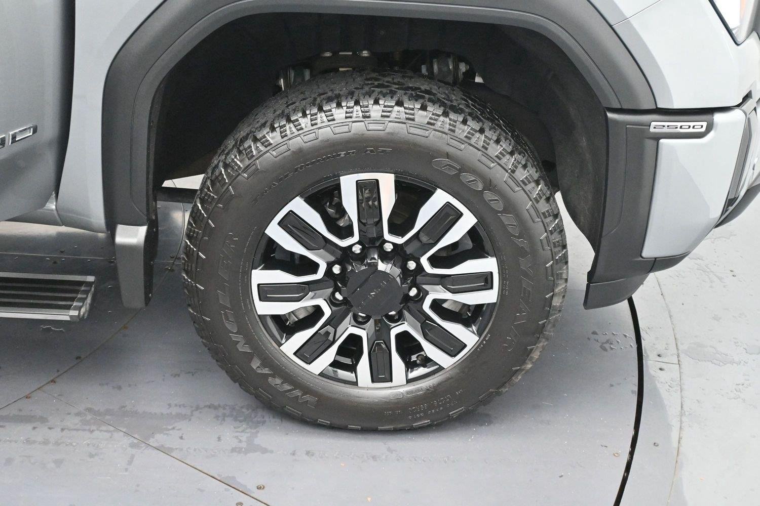 Used 2026 Sterling Metallic GMC Denali Ultimate image 39