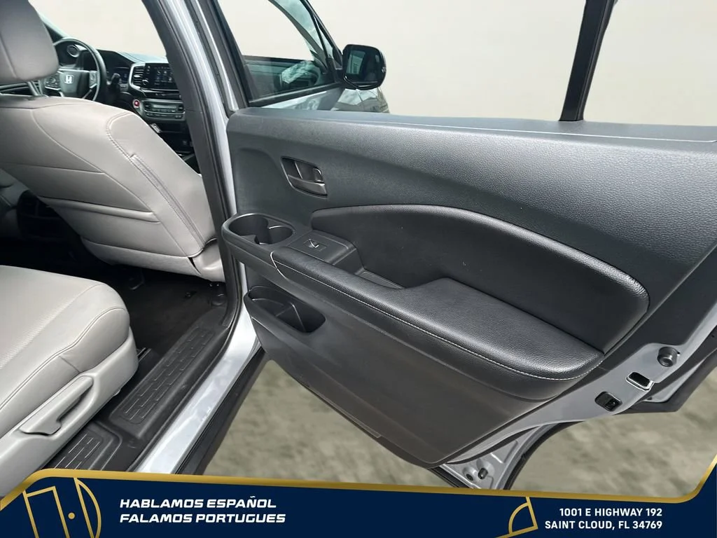 Used 2023 Silver Honda AWD EX-L image 26