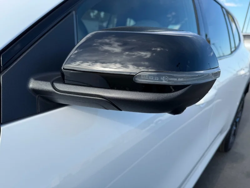 New 2027 Summit White GMC Elevation image 23