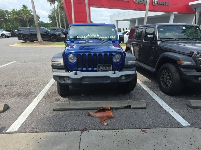 Used 2018 Ocean Blue Metallic Jeep Sport S image 2