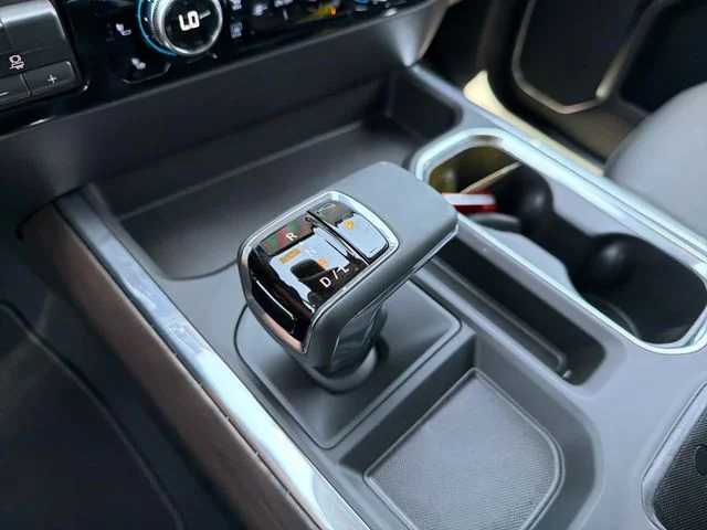 2026 GMC Sierra 1500 SLT - Photo 15