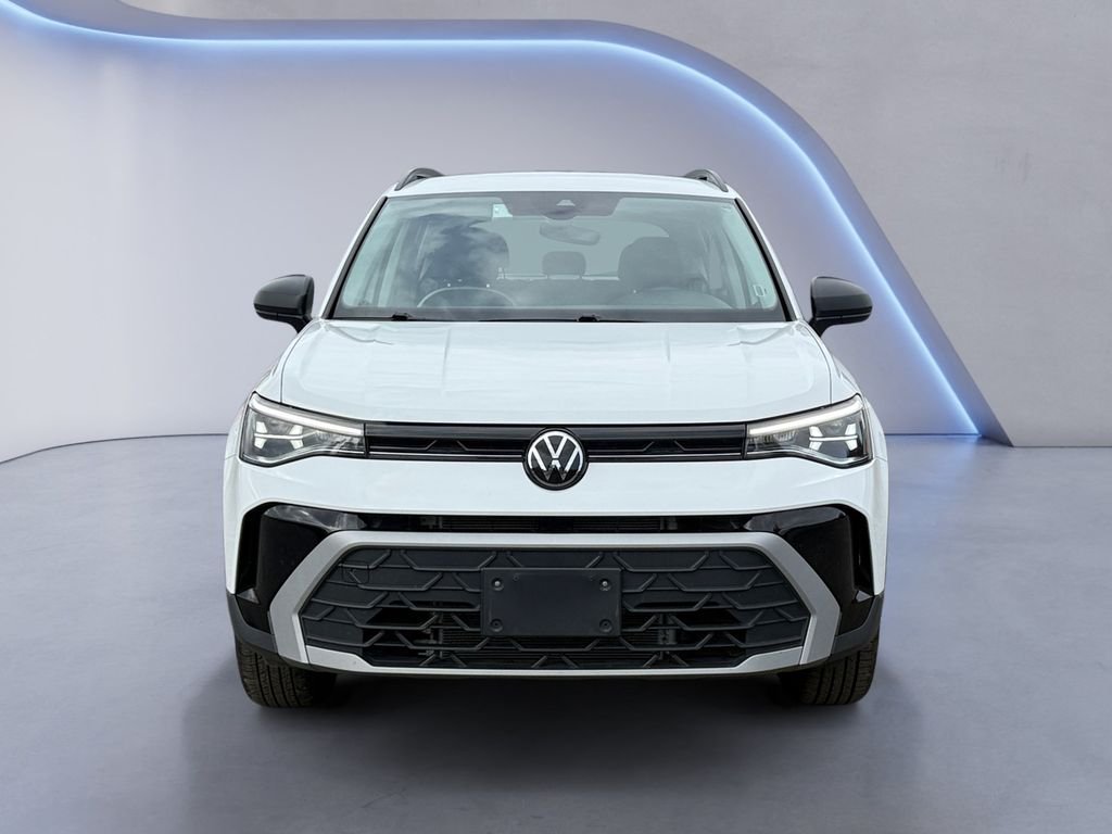 Used 2025 White Volkswagen 1.5T S image 8