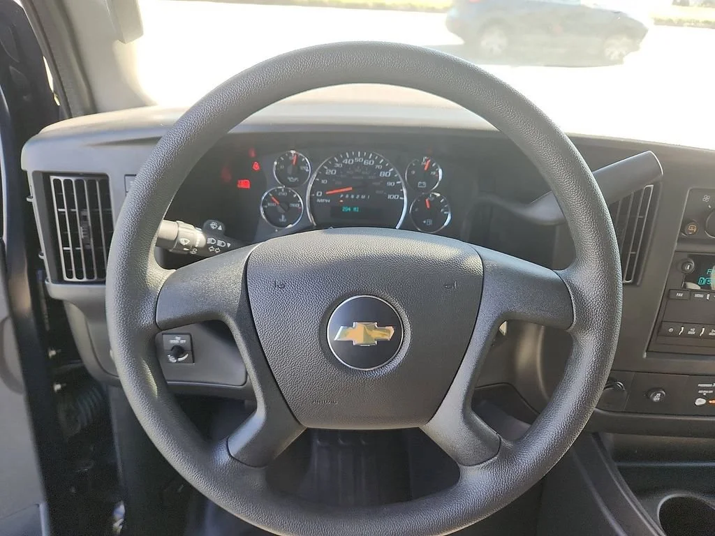 2025 Chevrolet Express Cargo Work Van - Photo 15