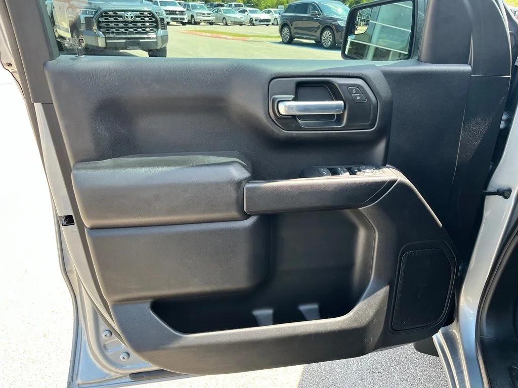Used 2025 Gray Chevrolet Custom image 14