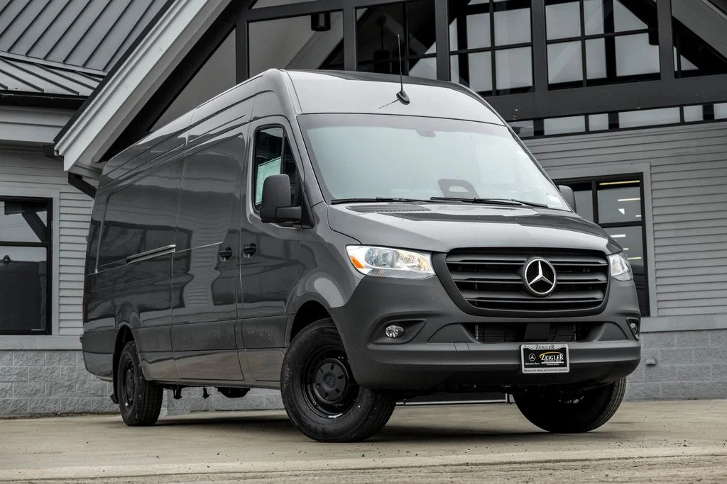 2026 Mercedes-Benz Sprinter 2500 170 Ext WB HO High Roof's photo
