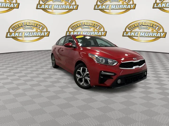 Used 2021 Currant Red Kia LXS image 5