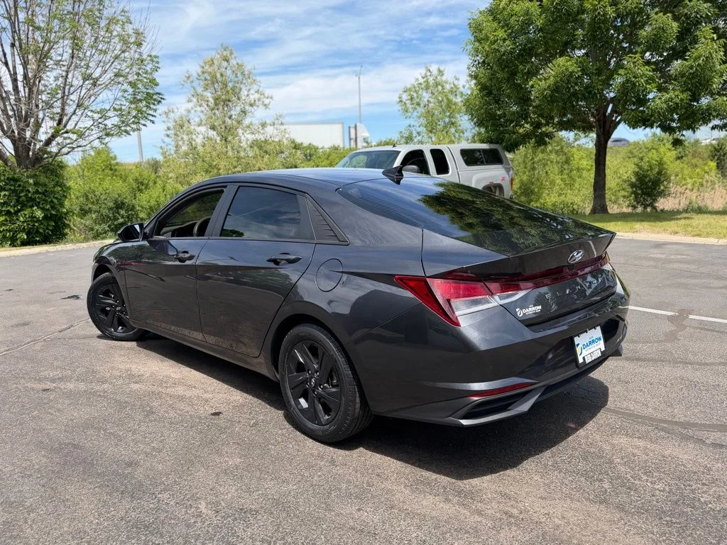 Used 2023 Gray Hyundai SEL image 3