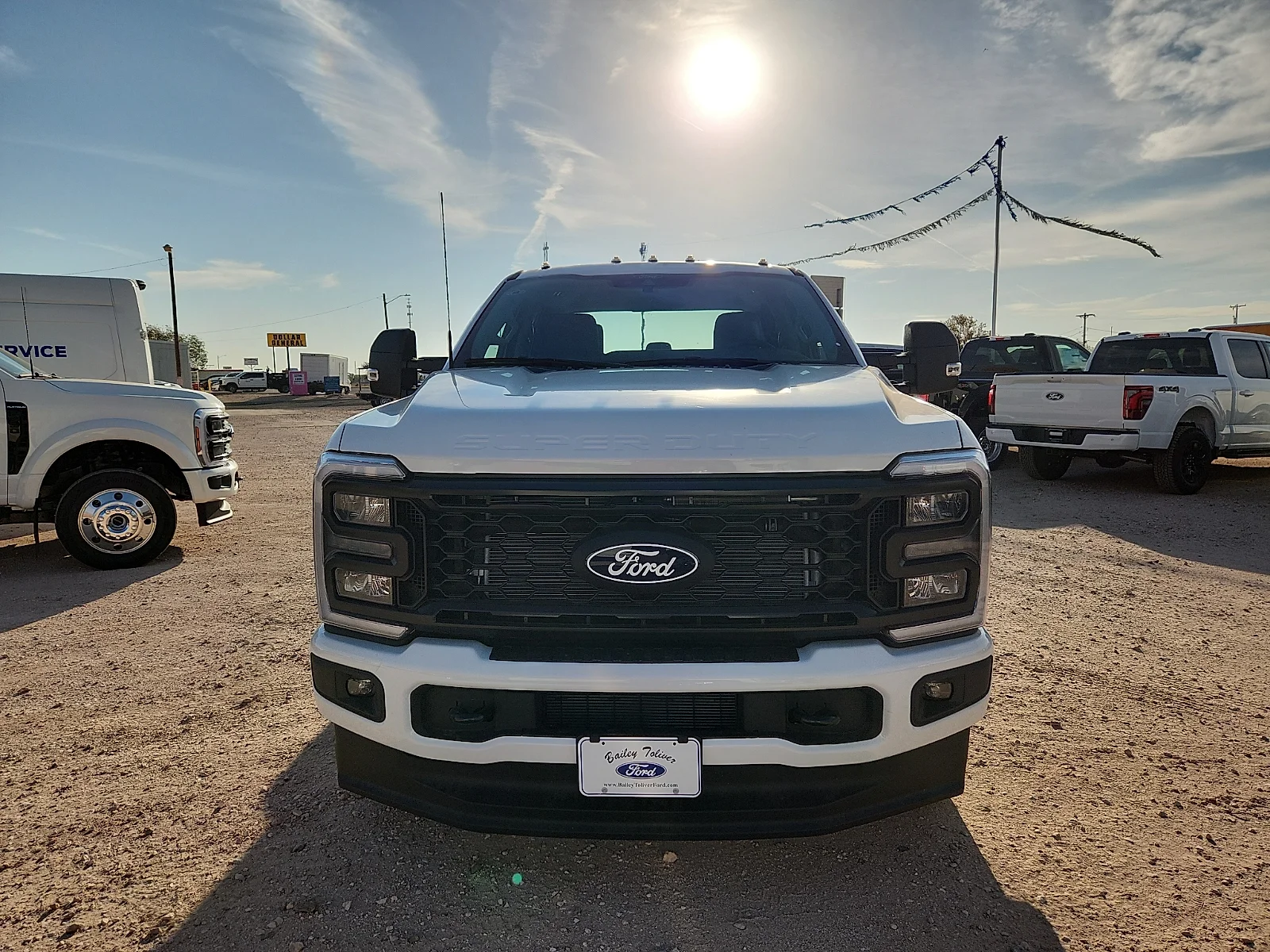 New 2027 Oxford White Ford XL image 2