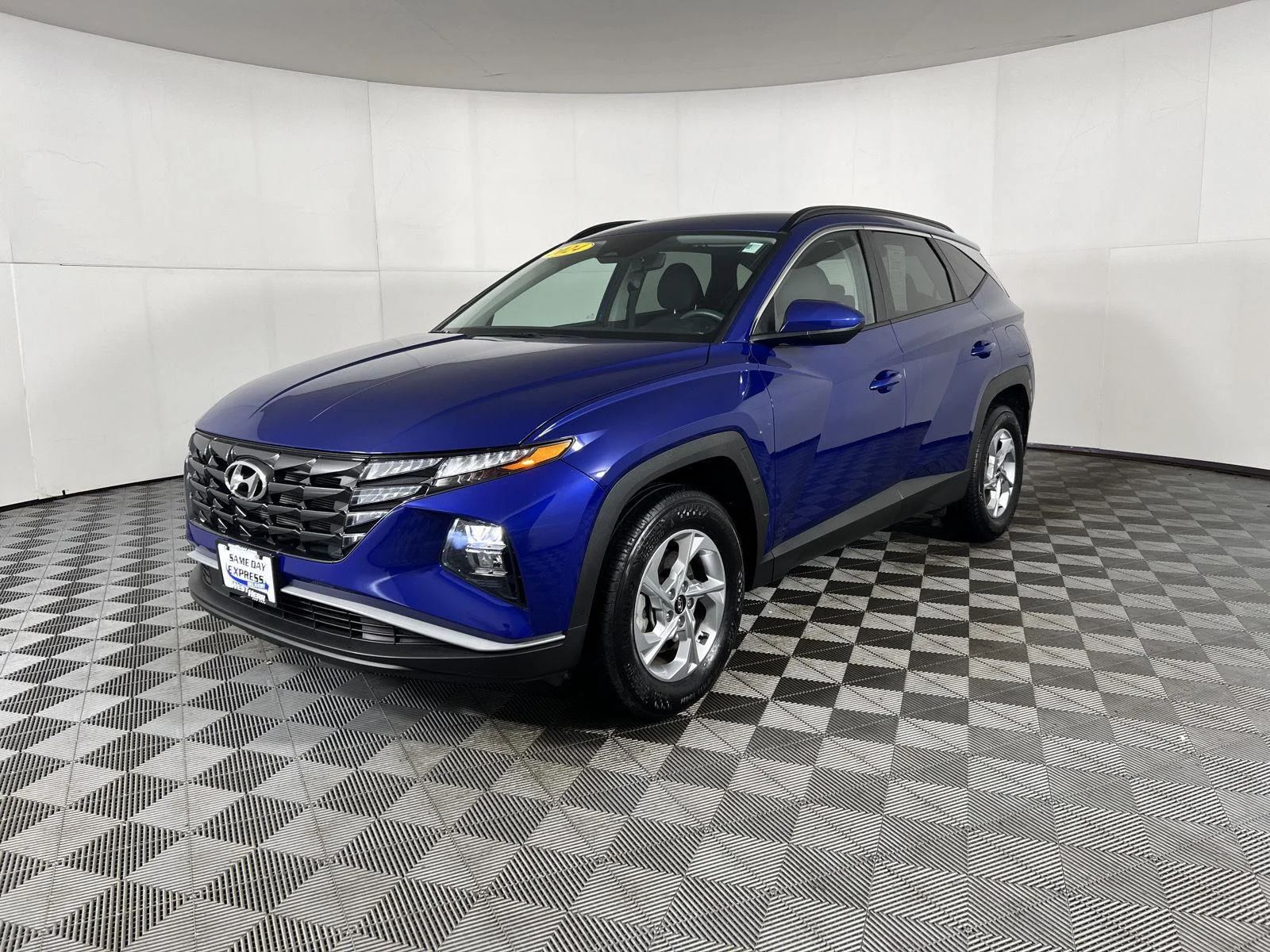 Used 2024 Intense Blue Hyundai SEL image 4
