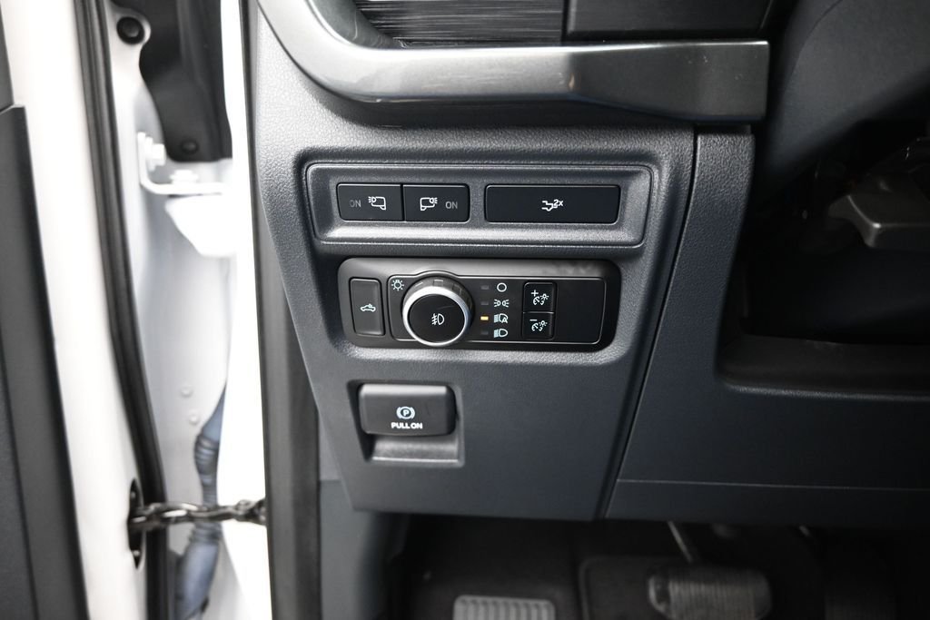 Certified Used 2023 White Ford XLT image 13