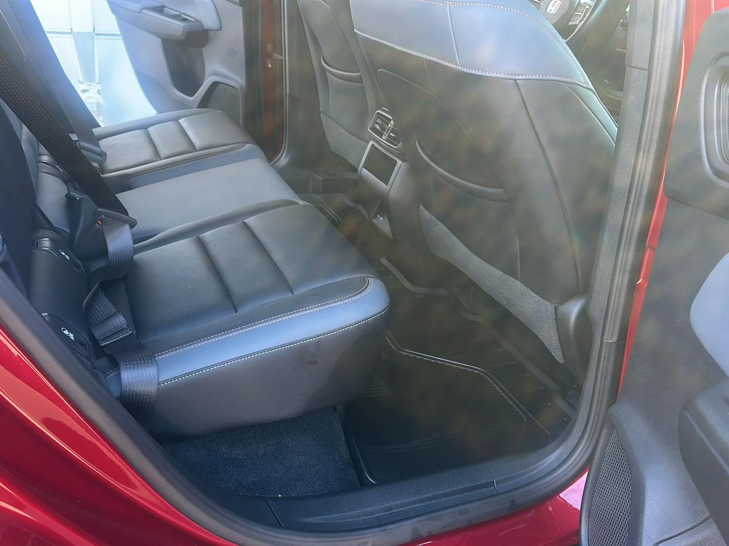 Used 2025 Scarlet Red Metallic Honda Touring image 13