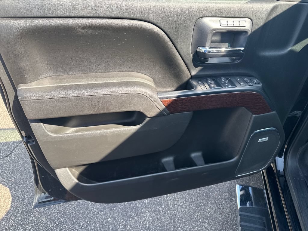 Used 2017 ONYX BLACK GMC SLT image 10