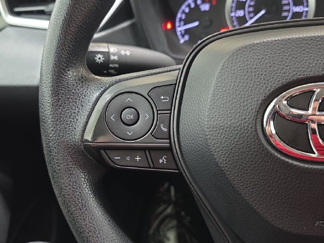 Used 2020 Silver Toyota LE image 16
