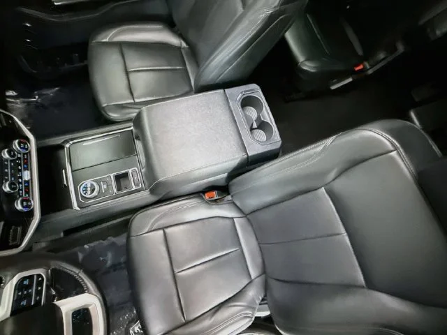 Used 2024 Oxford White Ford XLT image 22