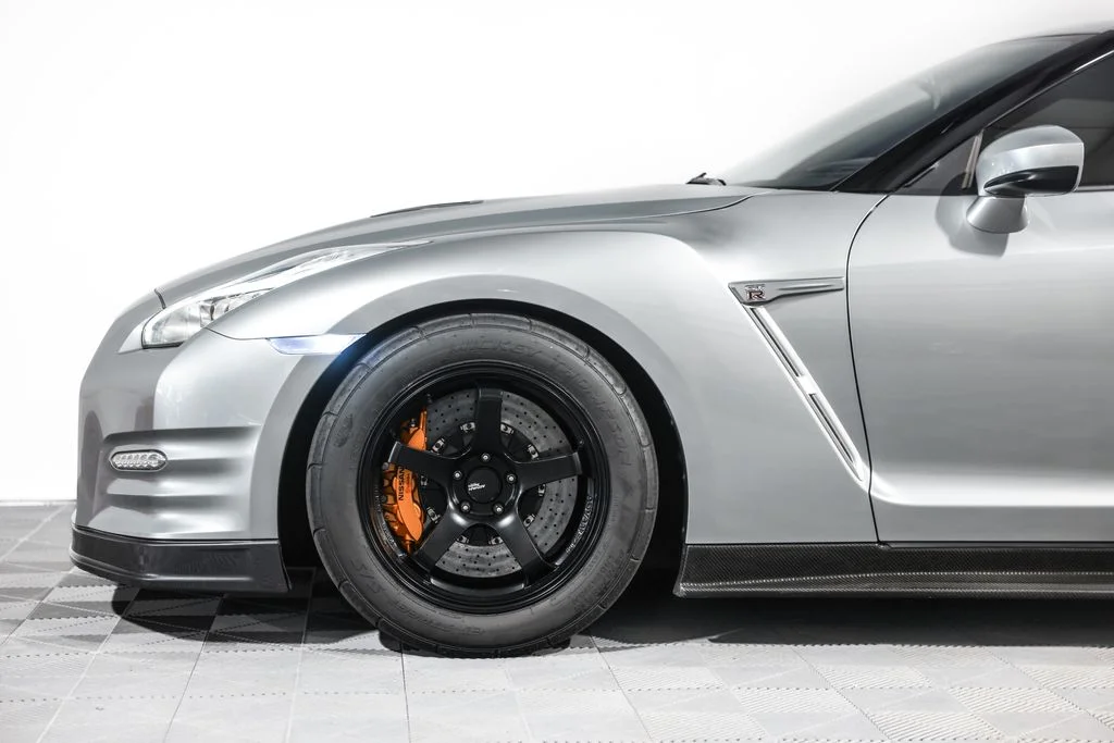 Used 2015 Silver Nissan Black Edition image 14