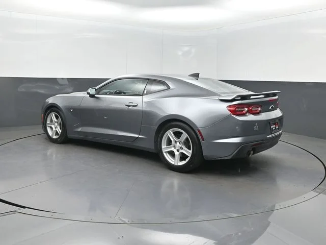 Used 2019 Gray Chevrolet 1LT image 18