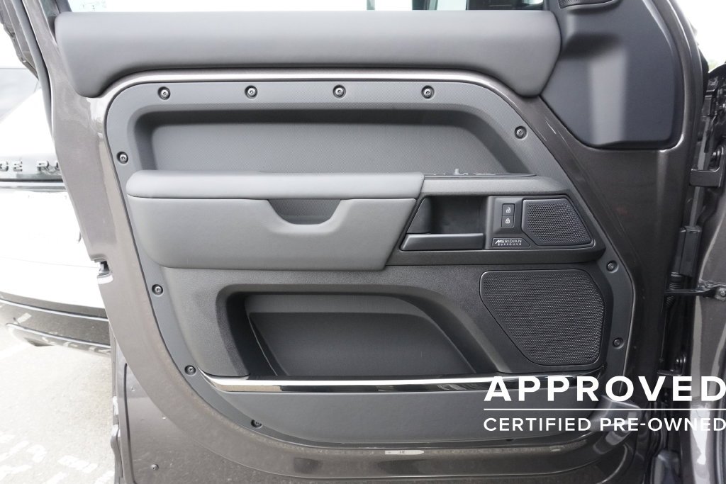 Certified Used 2026 Charente Grey Premium Metallic Land Rover OCTA image 17