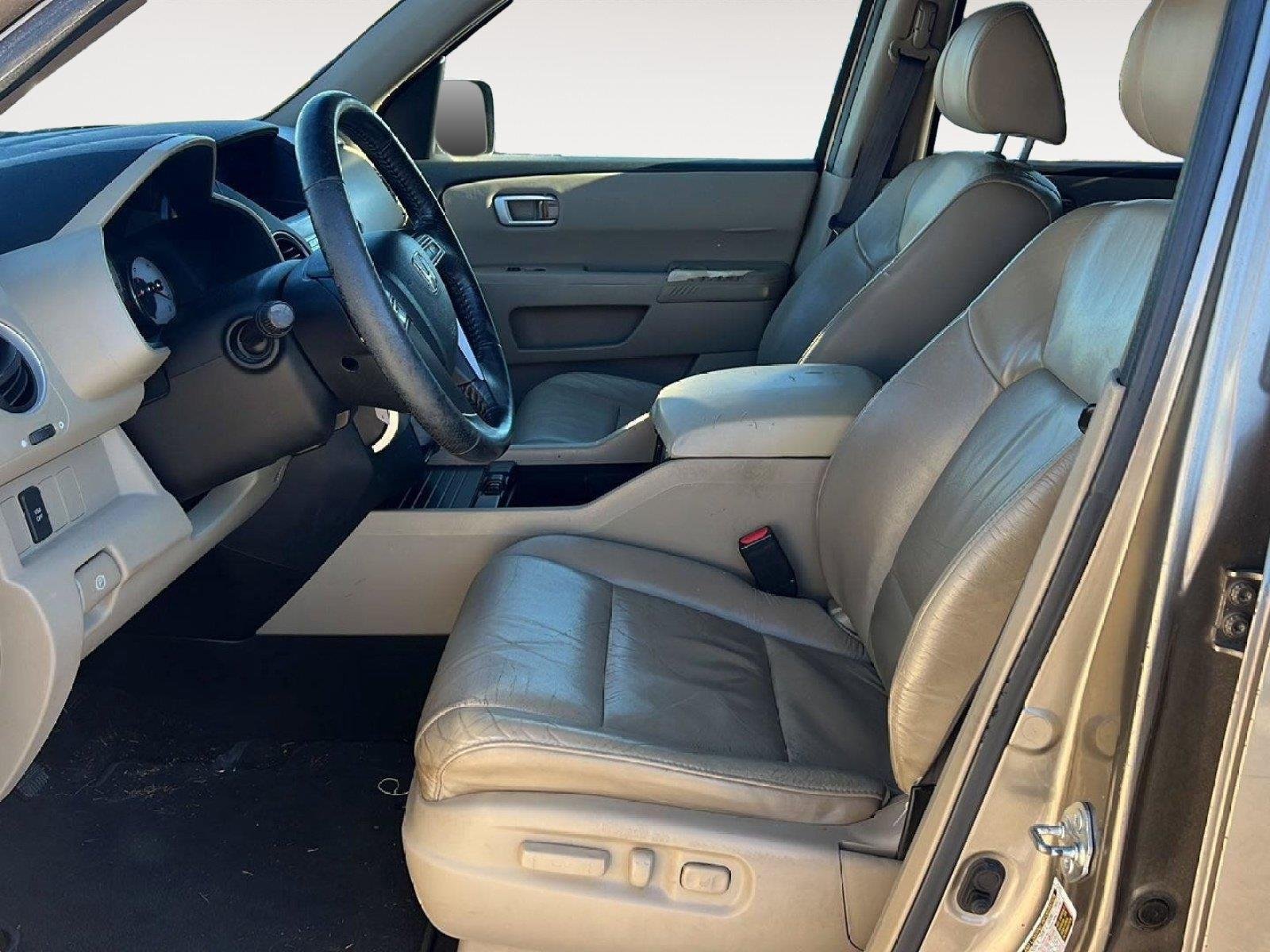 Used 2010  Honda EX-L image 10