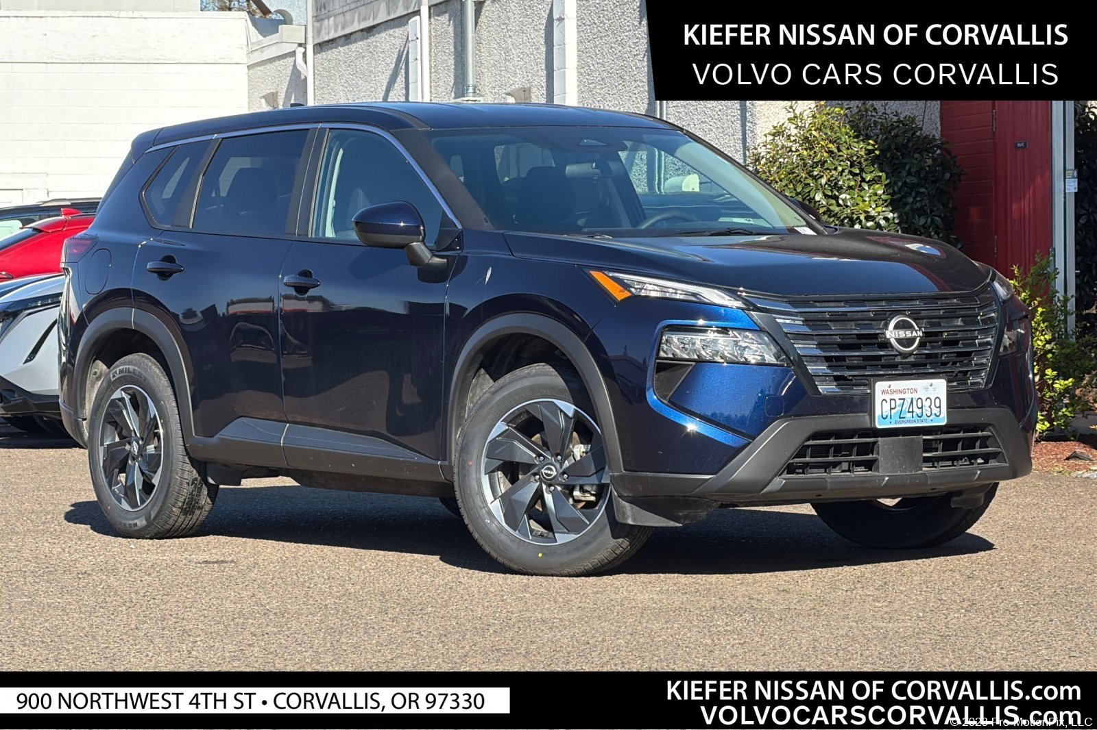 2025 Nissan Rogue SV AWD's photo