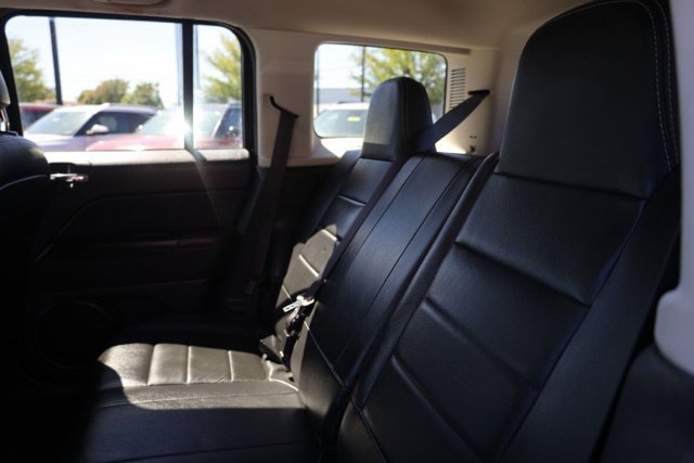 Used 2016 Black Jeep Latitude image 31