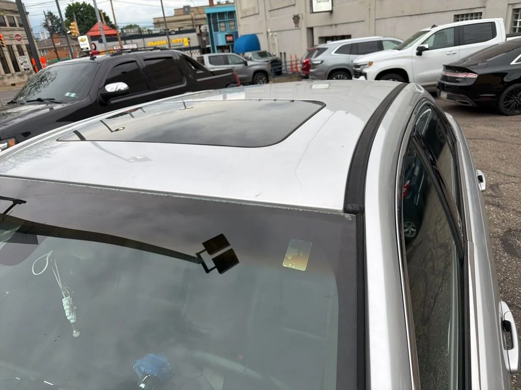 Used 2013 Silver Ford SEL image 3