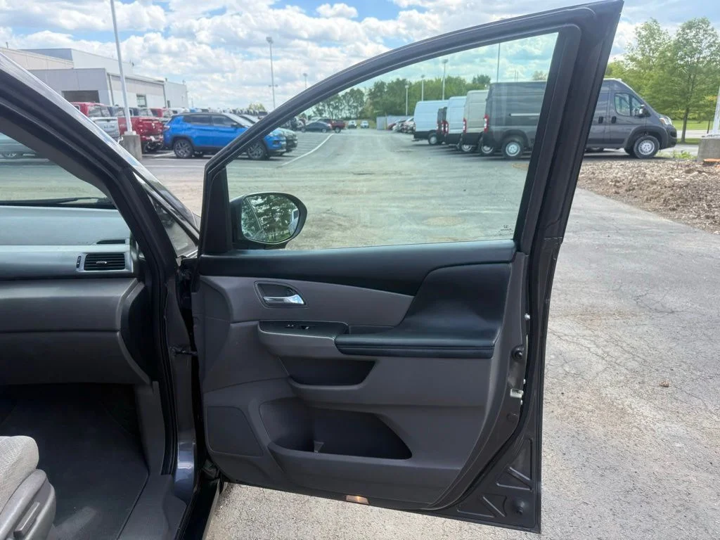 Used 2015 Gray Honda EX image 57