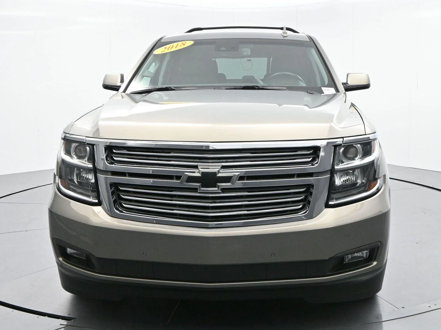 Used 2018 PEPPERDUST METALLIC Chevrolet LT image 3