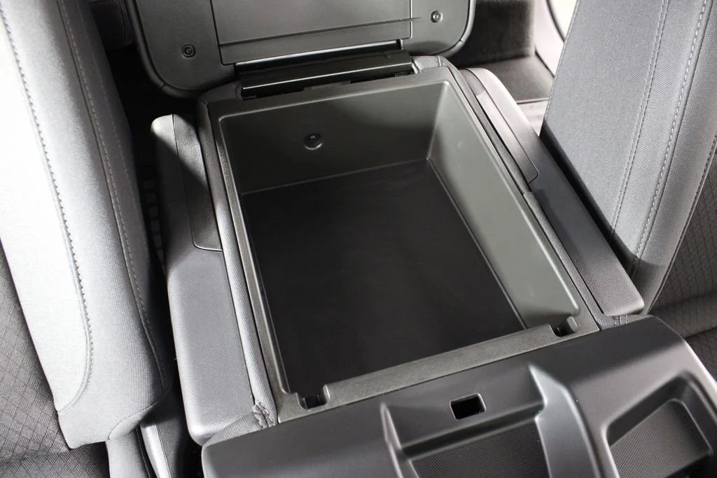 New 2026 Onyx Black GMC Elevation image 23