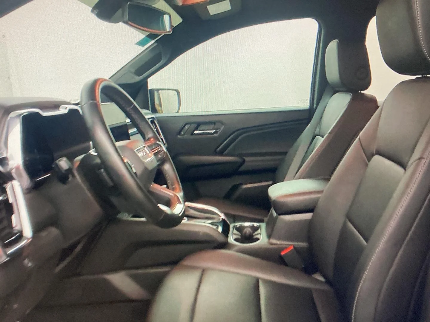 Used 2023 Onyx Black GMC Elevation image 6